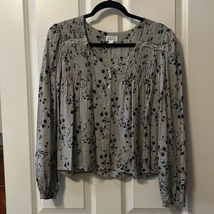 Market & Spruce Black & grey blouse